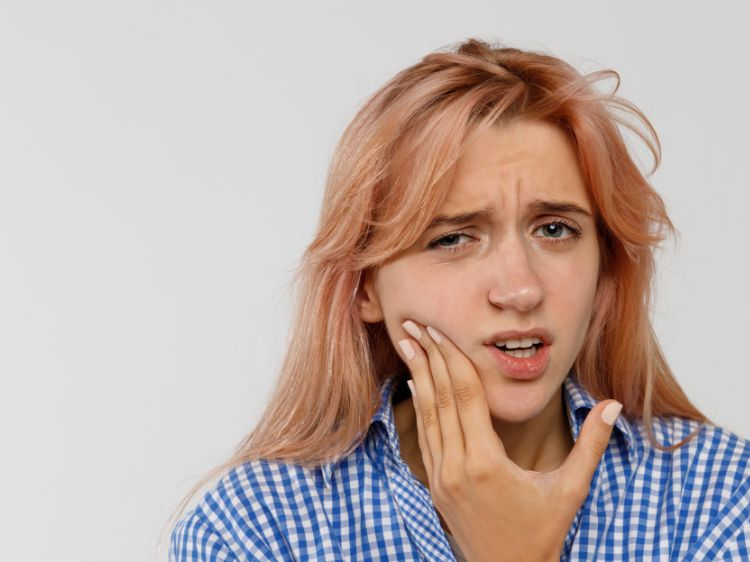 marginal periodontitt fører ofte til dårlig ånde, god munnhygiene er veldig viktig