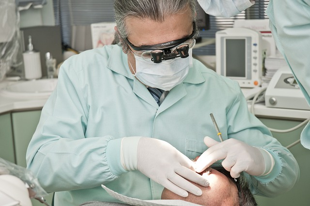 Undersøkelse hos tannlegen